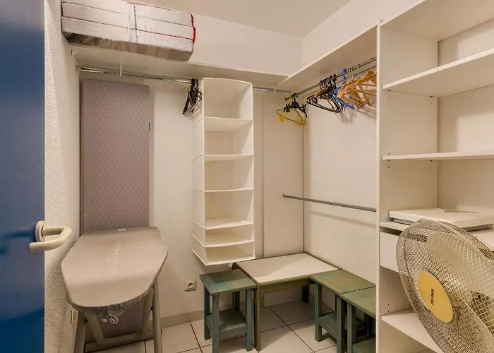 La Palme D'or-18 By Interhome Daire