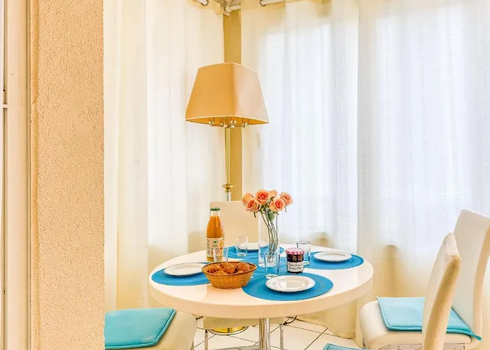 La Palme D'or-18 By Interhome